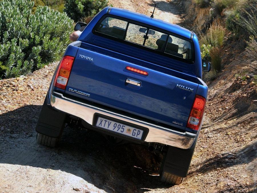  Toyota Hilux Double Cab 2008 года  (ZA) (фото 3 из 24)